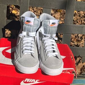 🆕 Nike Blazer suede sneakers 5.5 boys or 6.5 women NWT